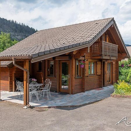 Chalet La Calougeotte, Jardin, Spa Et Sauna Prives Le Menil Luaran gambar