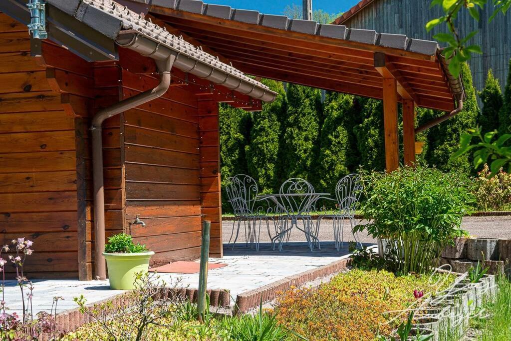 Chalet La Calougeotte, Jardin, Spa Et Sauna Prives Le Menil Luaran gambar