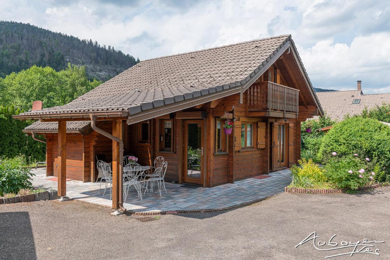 Chalet La Calougeotte, Jardin, Spa Et Sauna Prives Le Menil Luaran gambar