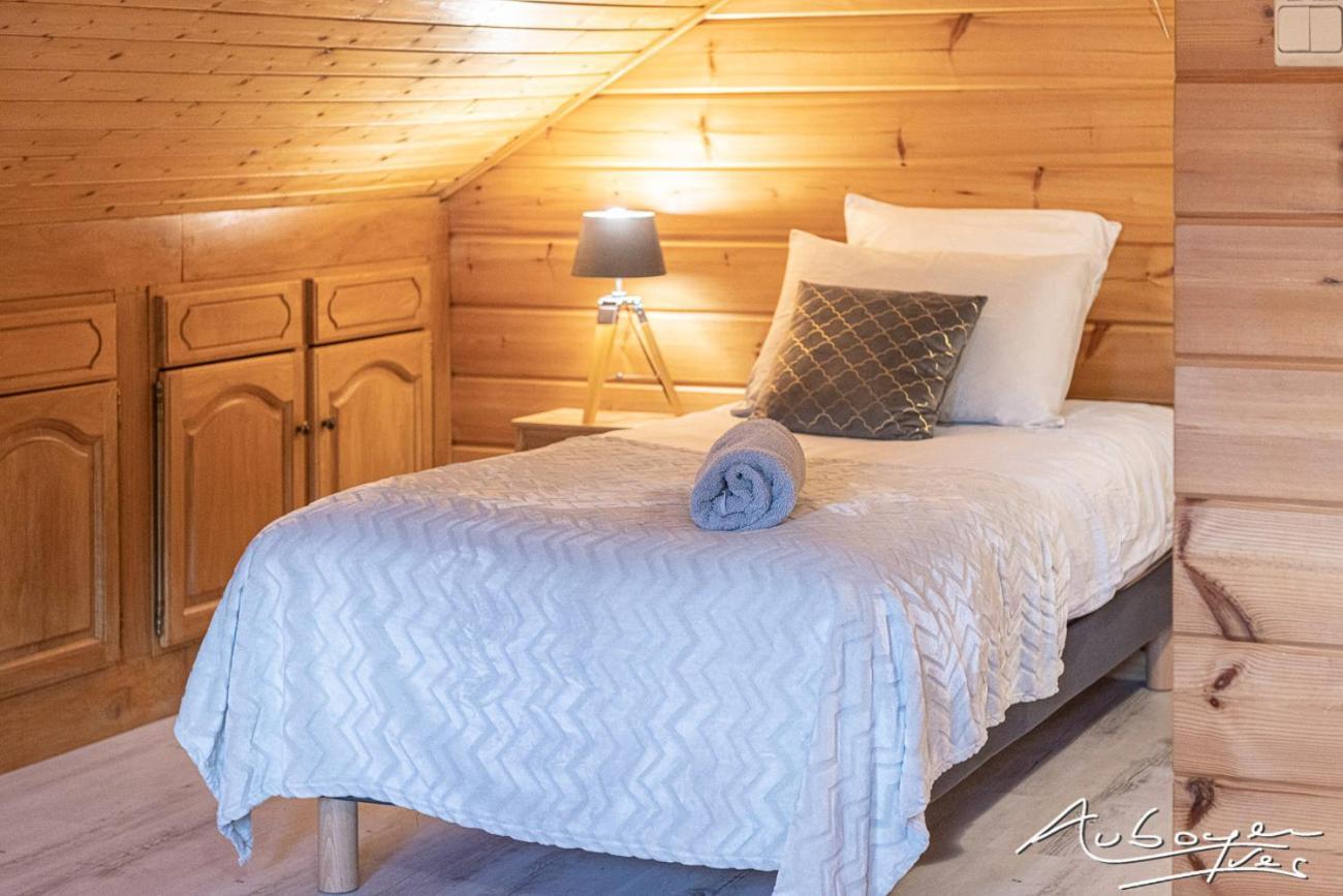 Chalet La Calougeotte, Jardin, Spa Et Sauna Prives Le Menil Luaran gambar