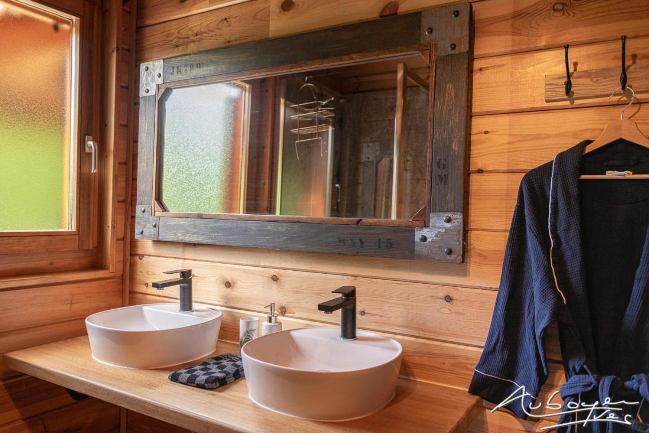 Chalet La Calougeotte, Jardin, Spa Et Sauna Prives Le Menil Luaran gambar