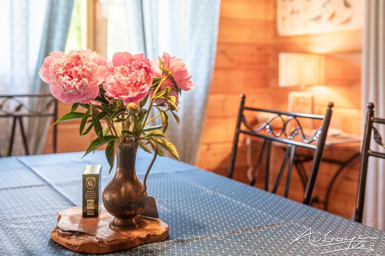 Chalet La Calougeotte, Jardin, Spa Et Sauna Prives Le Menil Luaran gambar