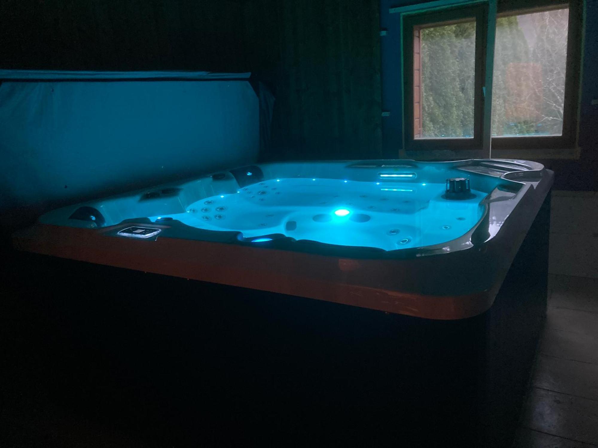 Chalet La Calougeotte, Jardin, Spa Et Sauna Prives Le Menil Luaran gambar