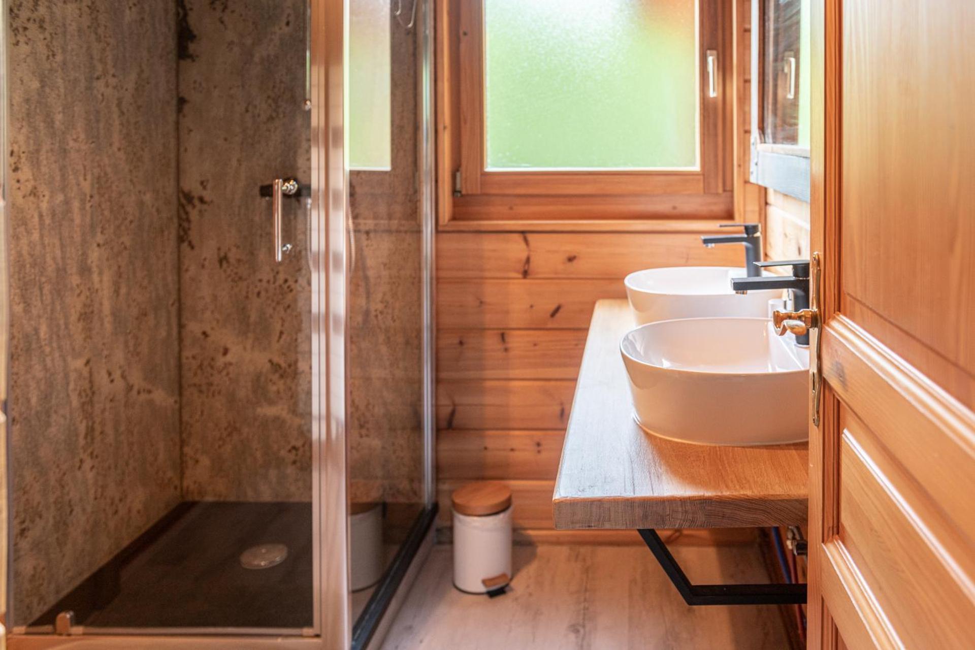 Chalet La Calougeotte, Jardin, Spa Et Sauna Prives Le Menil Luaran gambar