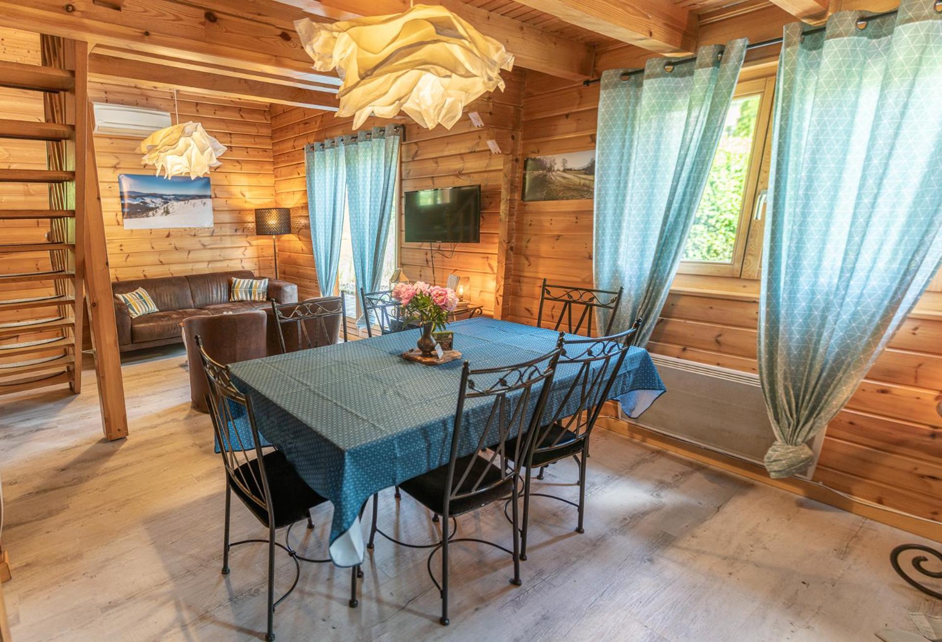 Chalet La Calougeotte, Jardin, Spa Et Sauna Prives Le Menil Luaran gambar