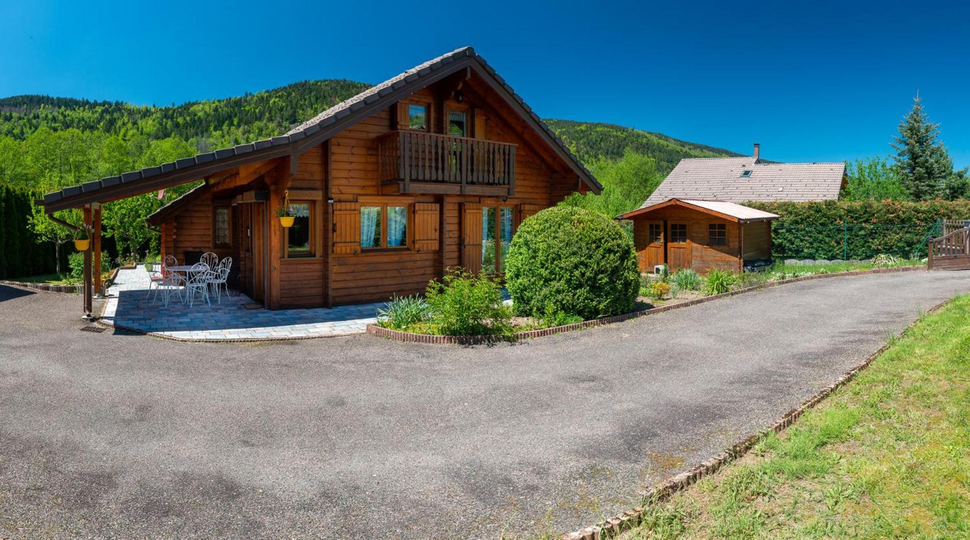 Chalet La Calougeotte, Jardin, Spa Et Sauna Prives Le Menil Luaran gambar